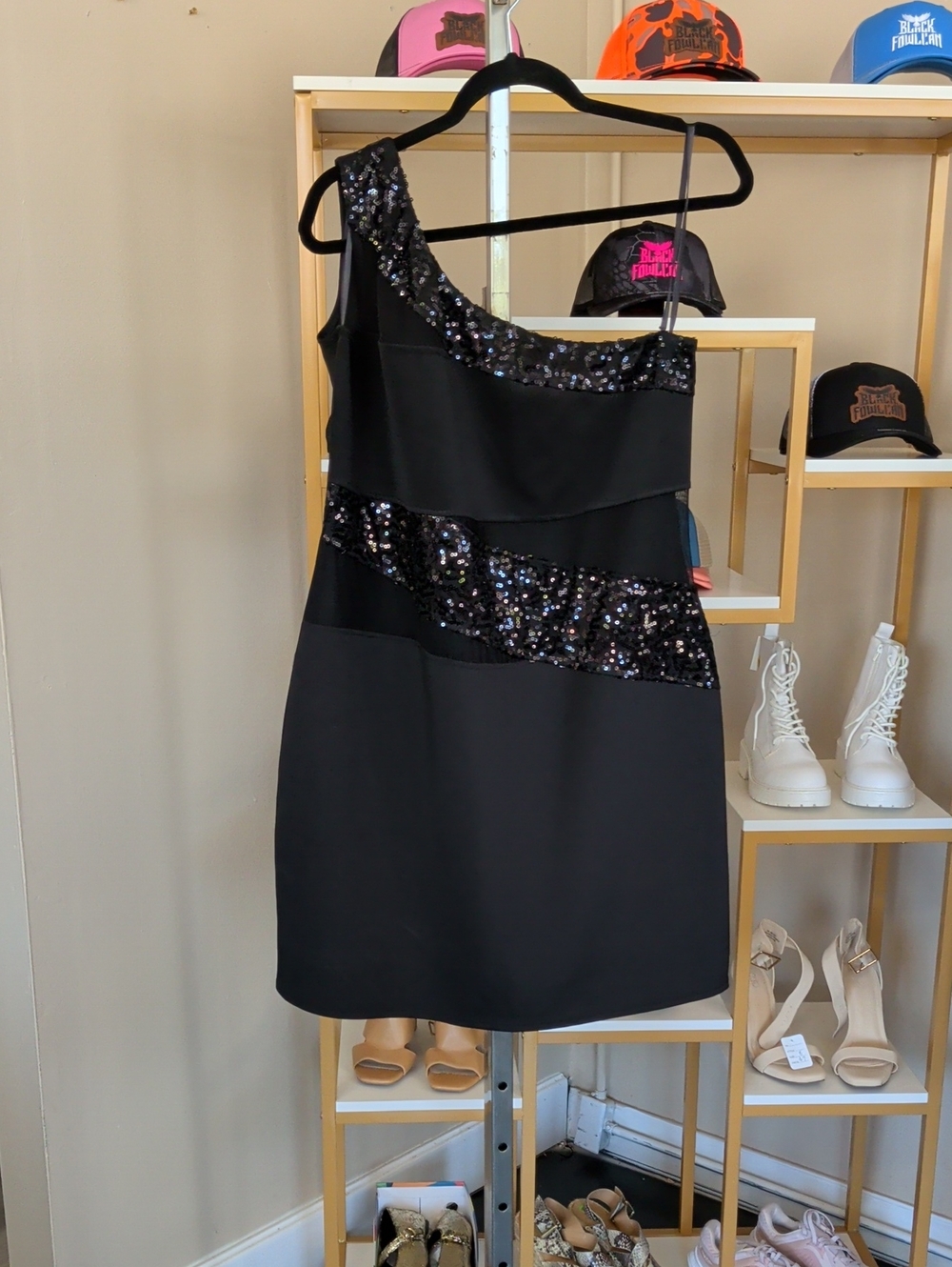 Black One-Shoulder Sequin Trim Cocktail Dress